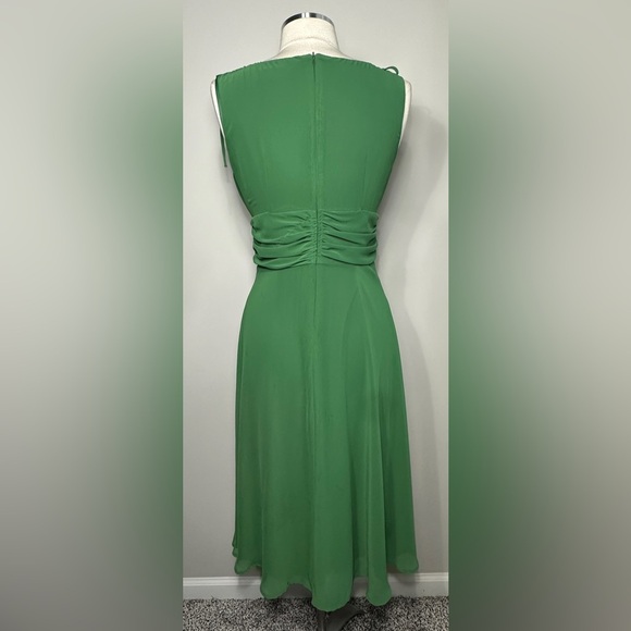 Connected Apparel Green Ruched Midi Dress – Size 8 - Picture 3 of 3